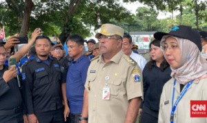 Rano Karno Pimpin Apel Pengerukan Sungai Serentak di Waduk Pluit